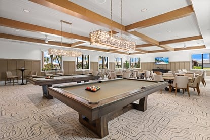 SPORTS LOUNGE