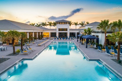 RESORT-STYLE POOL